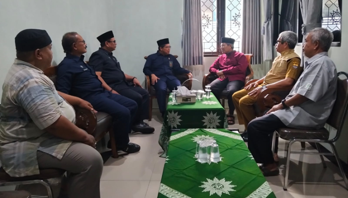 Pimpinan PA Cirebon Lakukan Silaturahmi dengan MUI dan Muhammadiyah Kota Cirebon, Sosialisasikan Kewenangan dan Program Pelayanan Hukum