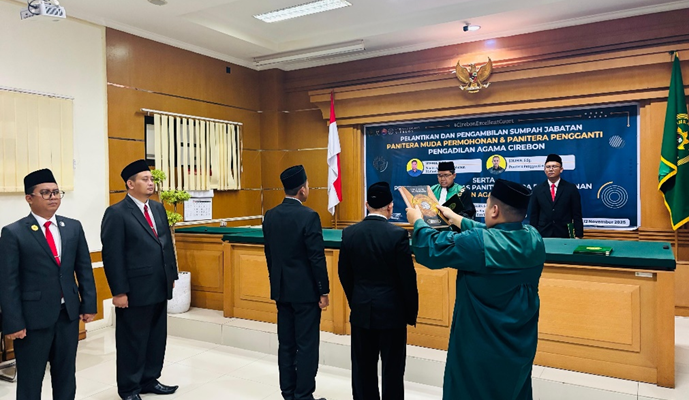 Pelantikan dan Pengambilan Sumpah Jabatan di PA Cirebon, Momentum Penguatan Integritas dan Dedikasi